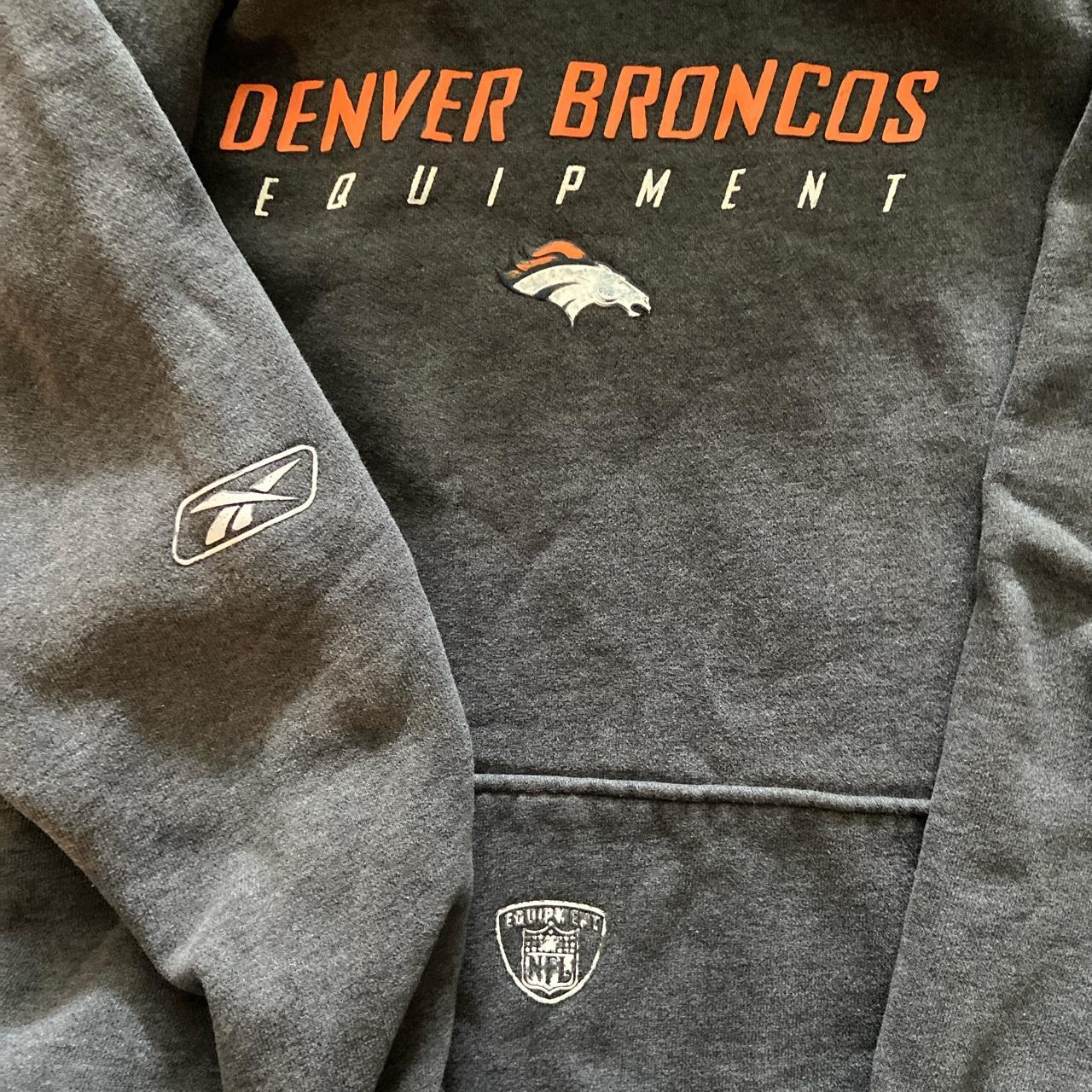 Vtg Y2K Reebok NFL Denver Broncos Youth Shirt Size - Depop