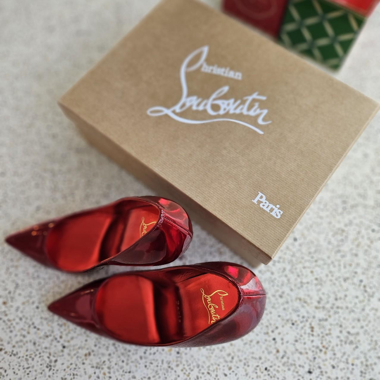【箱＋替えピンリフト2個＋赤布袋1枚付】 Christian Louboutin 箱＋替えピンリフト2個＋赤布袋1枚付】 Christian Louboutin