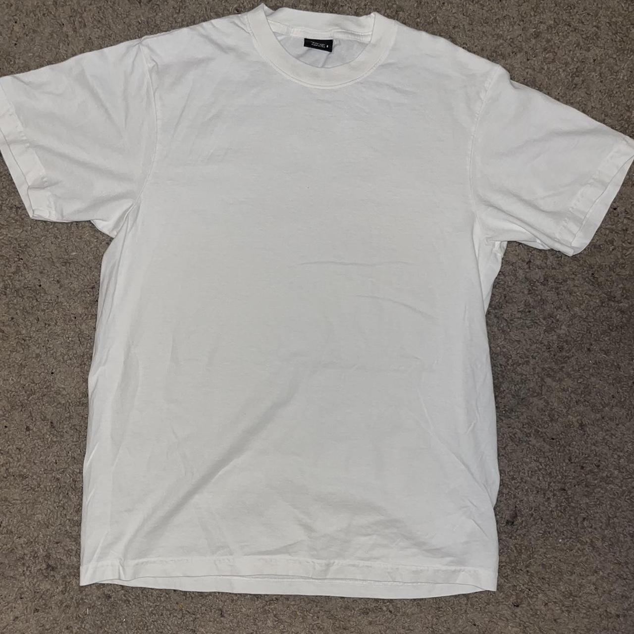 White plain stüssy tee - Depop