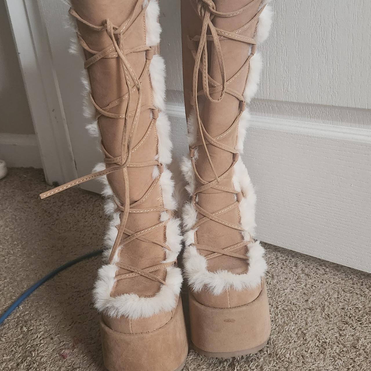 demonia camel tan