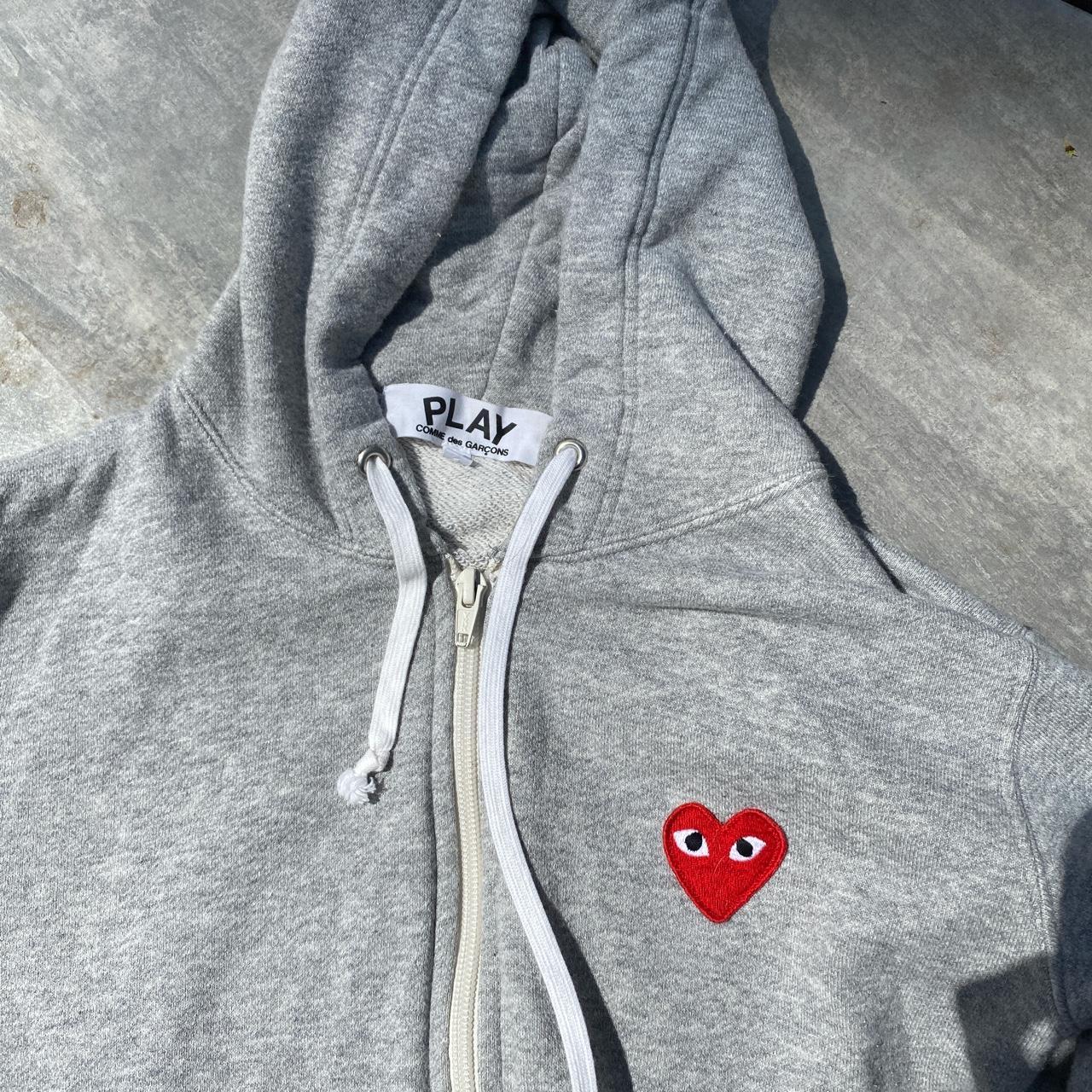 Comme des Garçons Play Men's Grey and Red Hoodie (3)