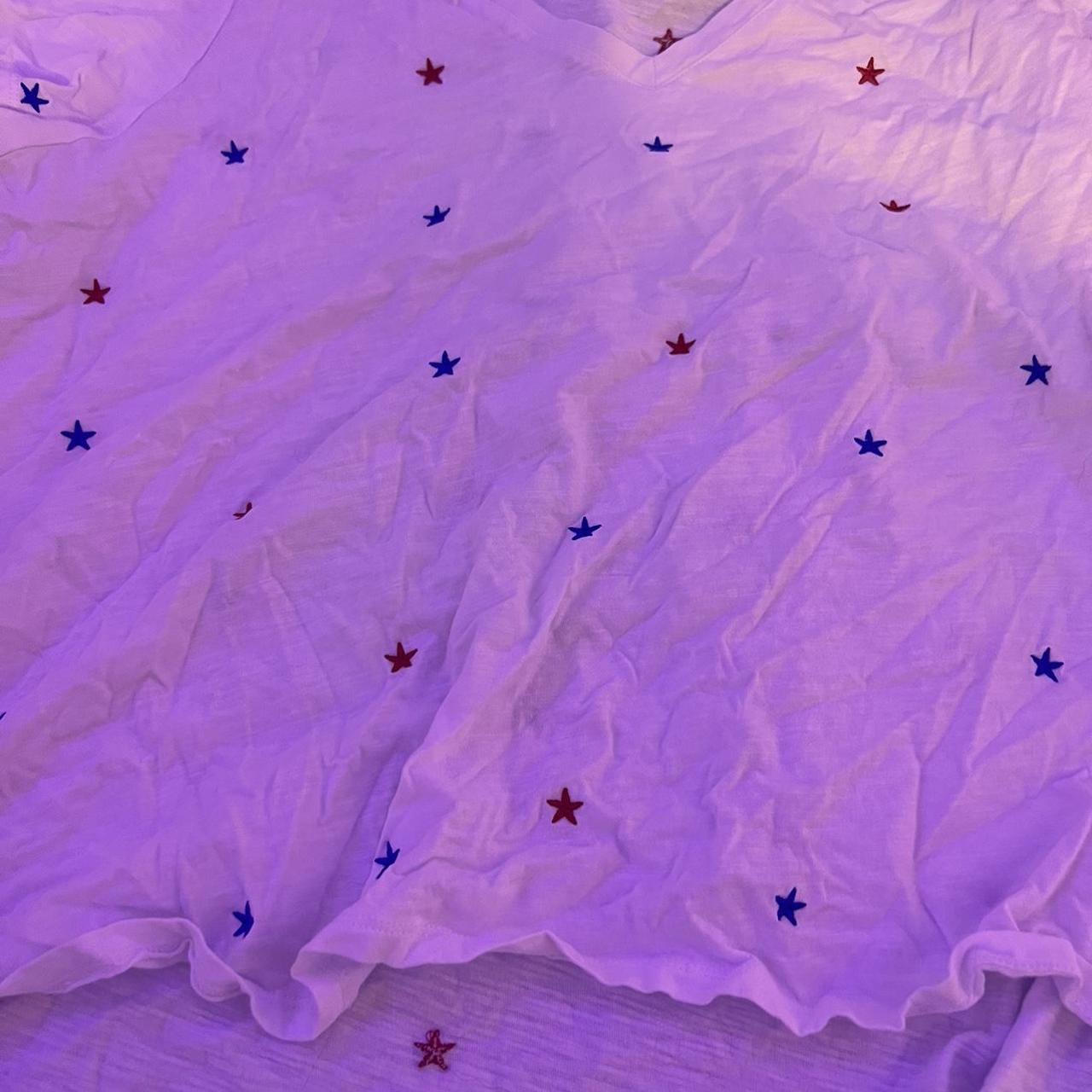 red-and-blue-stars-on-white-shirt-xxl-depop