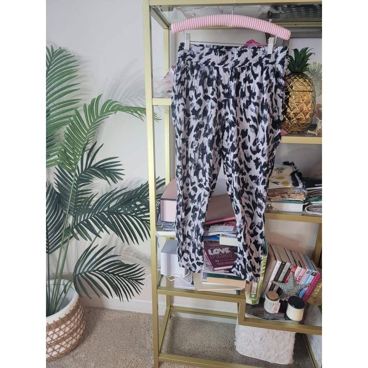 Ann Taylor the Loft Camouflage Jogger Pants X