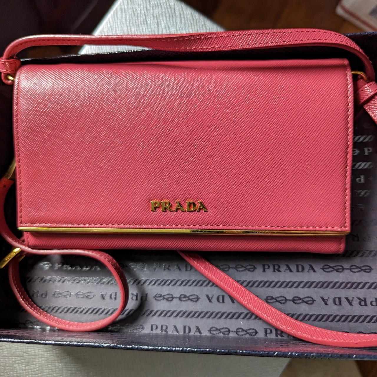 Prada Saffiano Wallet On Chain – The Luxury Exchange PDX