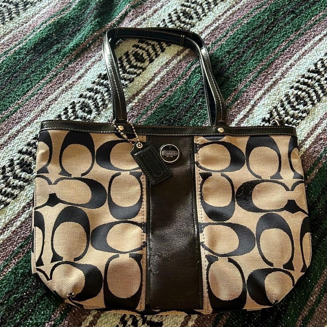 Preloved Signature coach purse shops