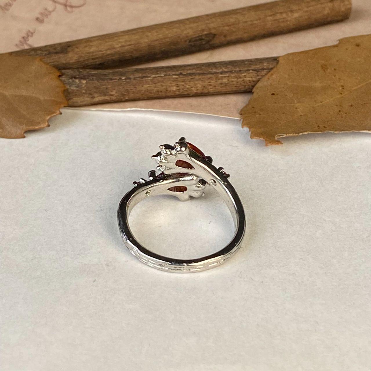 Vintage Women's Ring - Silver/Red – Ruby Open Rin… - image 3