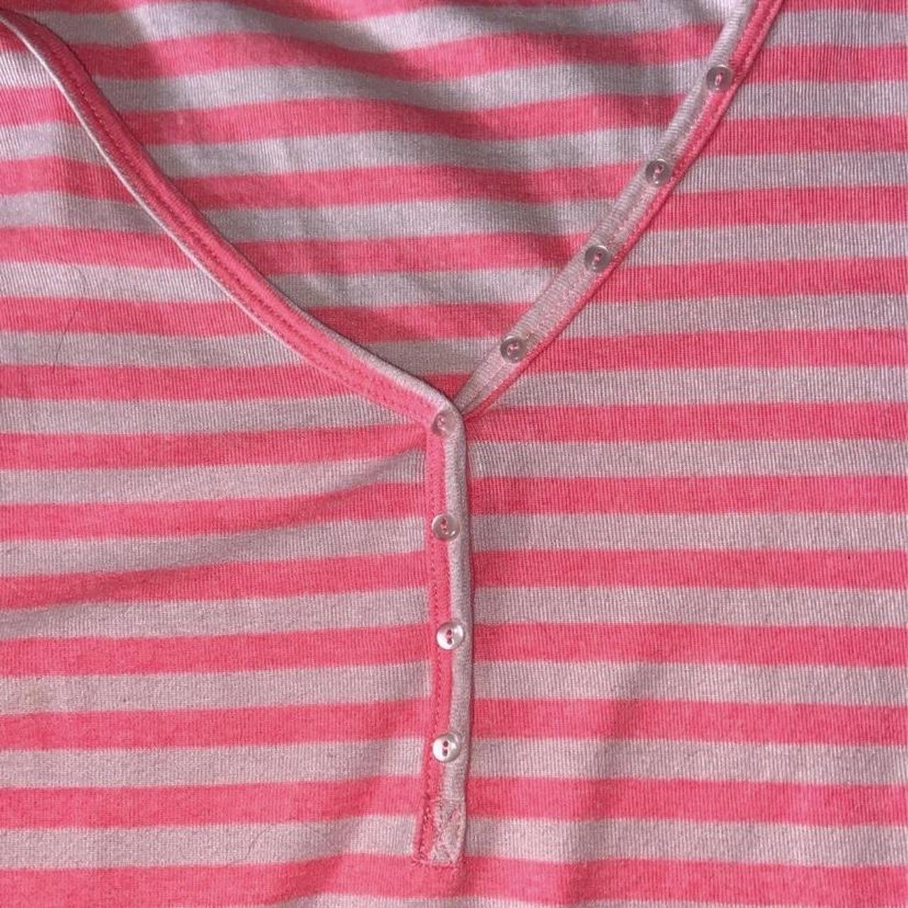 Old Navy Women s Pink And Green T shirt Depop old-navy-women-s-pink-and-green-t-shirt-depop