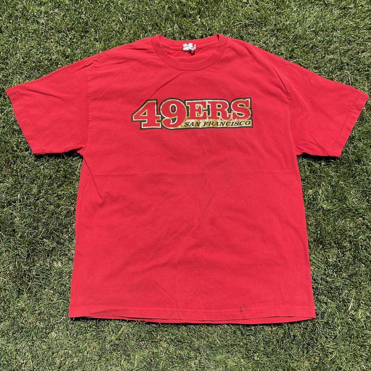 San Francisco 49ers T-shirt. Size: XL (Alstyle - Depop