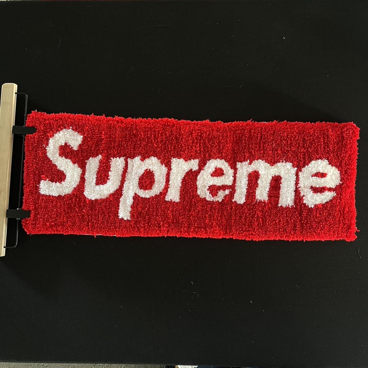 SUPREME RUG 2ftx.5ft ... - Depop