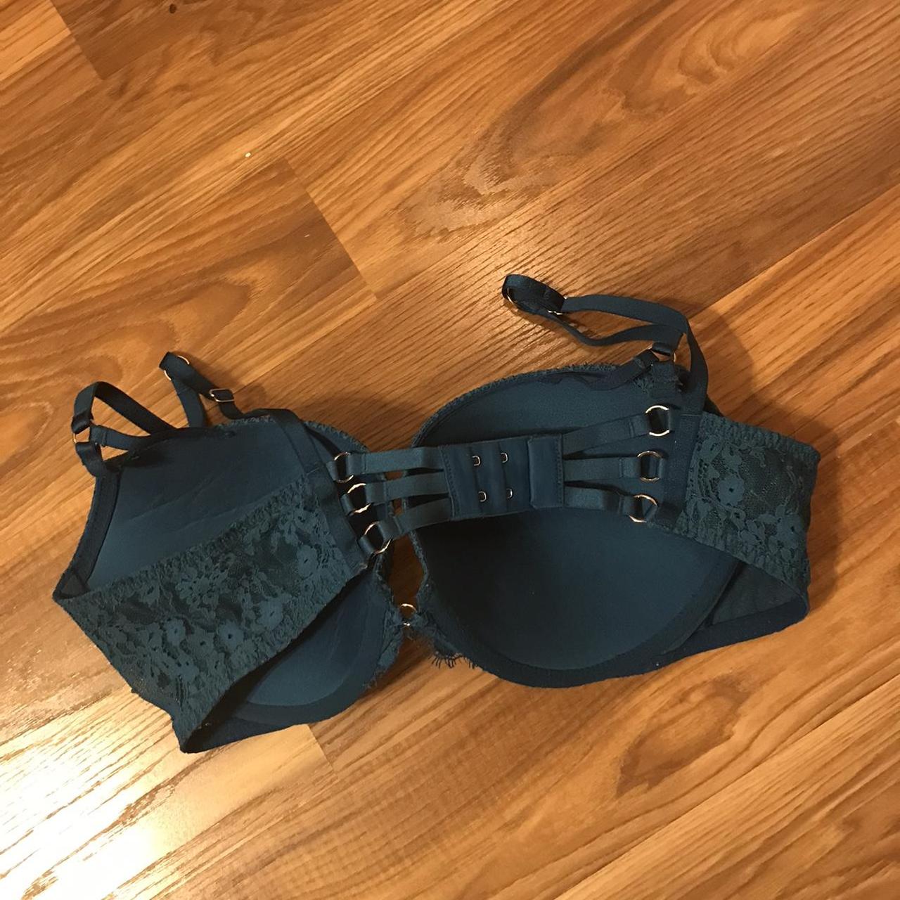 Victoria’s Secret bra 38C adjustable straps and back