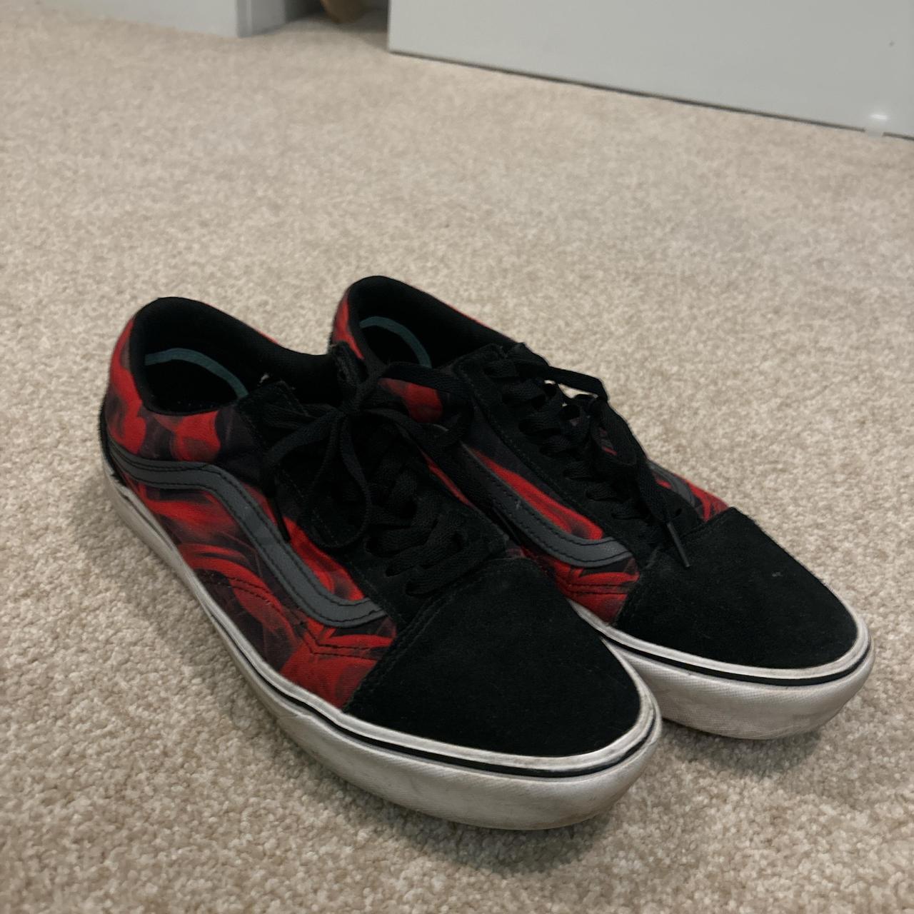 Black and red off the wall vans hotsell