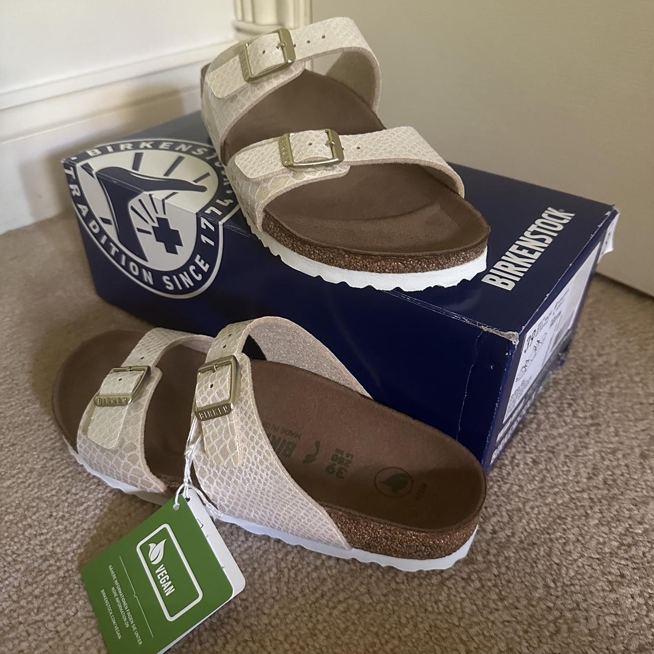 Shiny snake clearance cream birkenstock