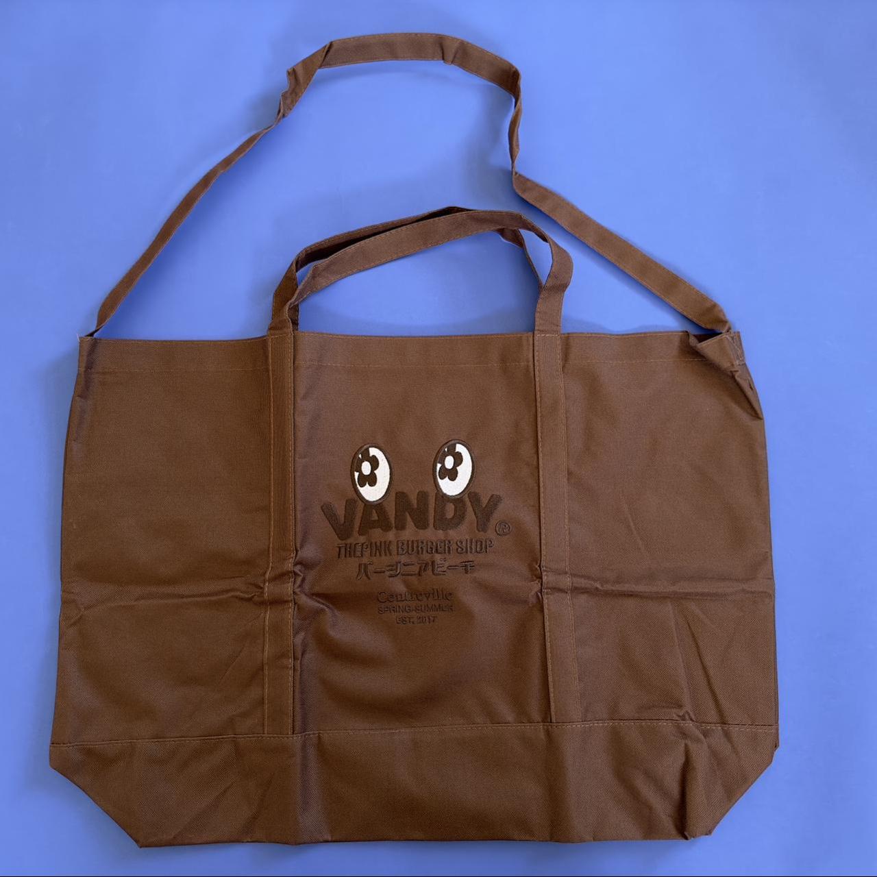 vandy the pink tote?! yeah., it's new, it's cool, it's...