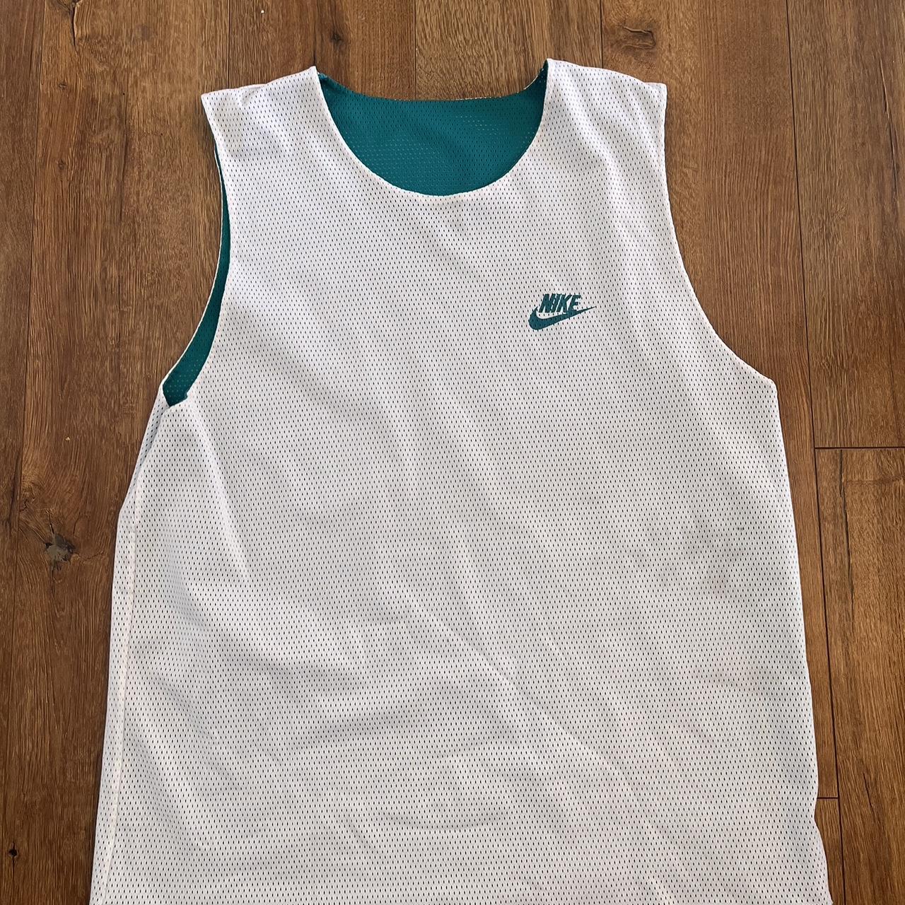 Nike Men's Blue and White Vest (2)