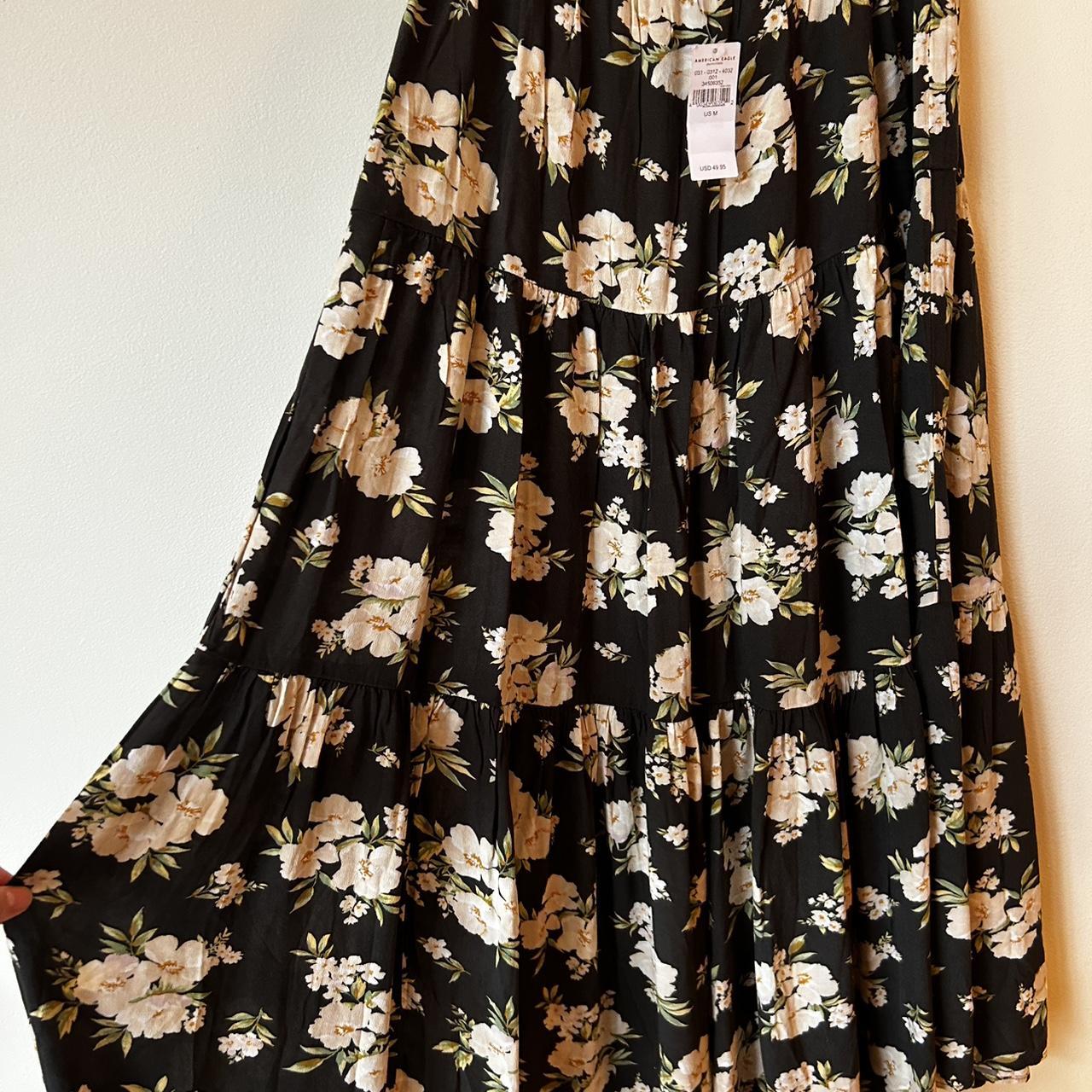 American Eagle skirt NWT -size medium -maxi length... - Depop