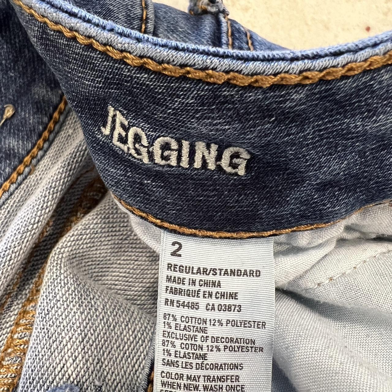 Slightly worn American Eagle jeggings - size 2 | Depop
