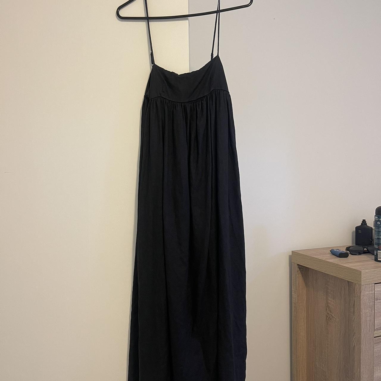 Dissh black linen dress - Depop
