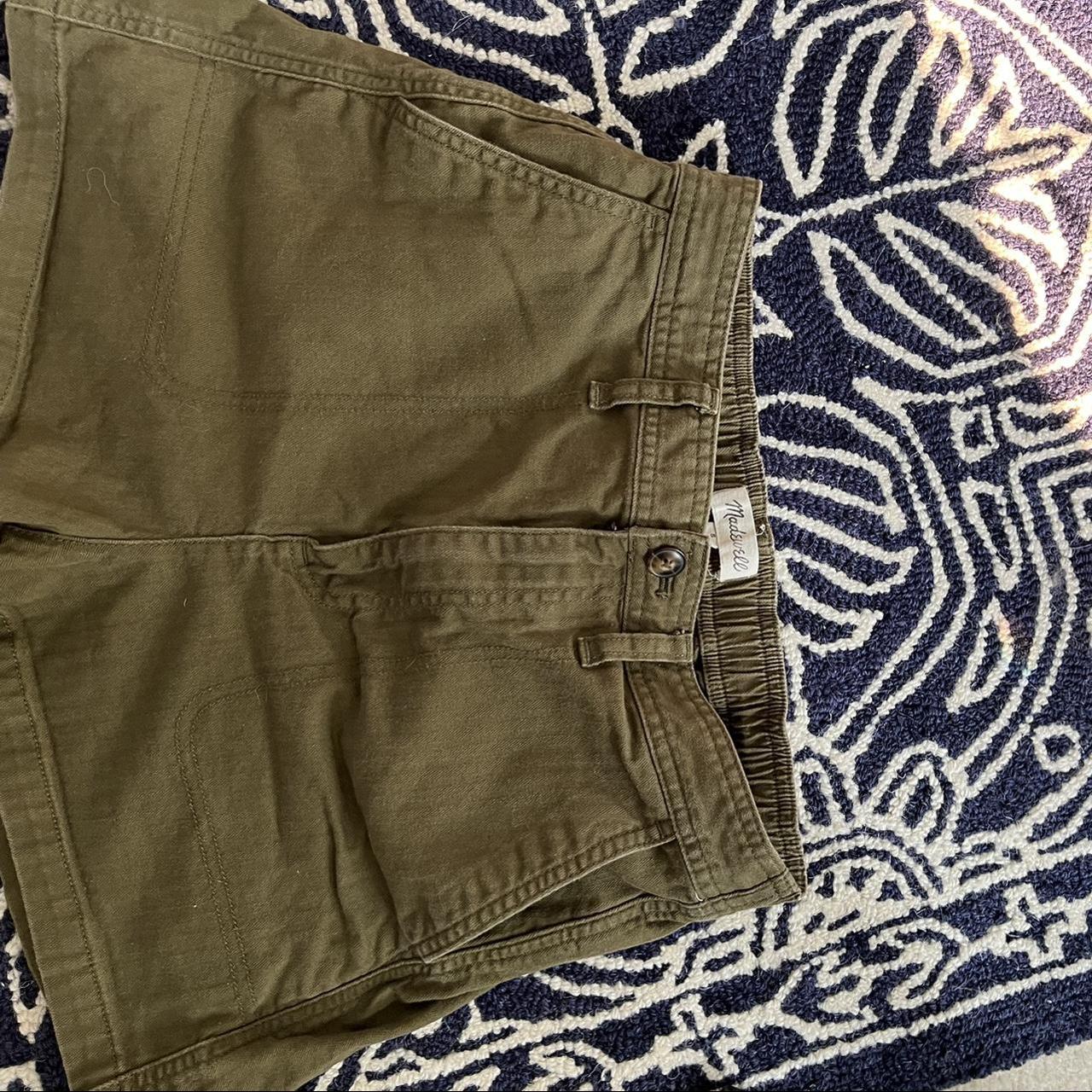 Madewell Women's Green and Khaki Shorts (3)