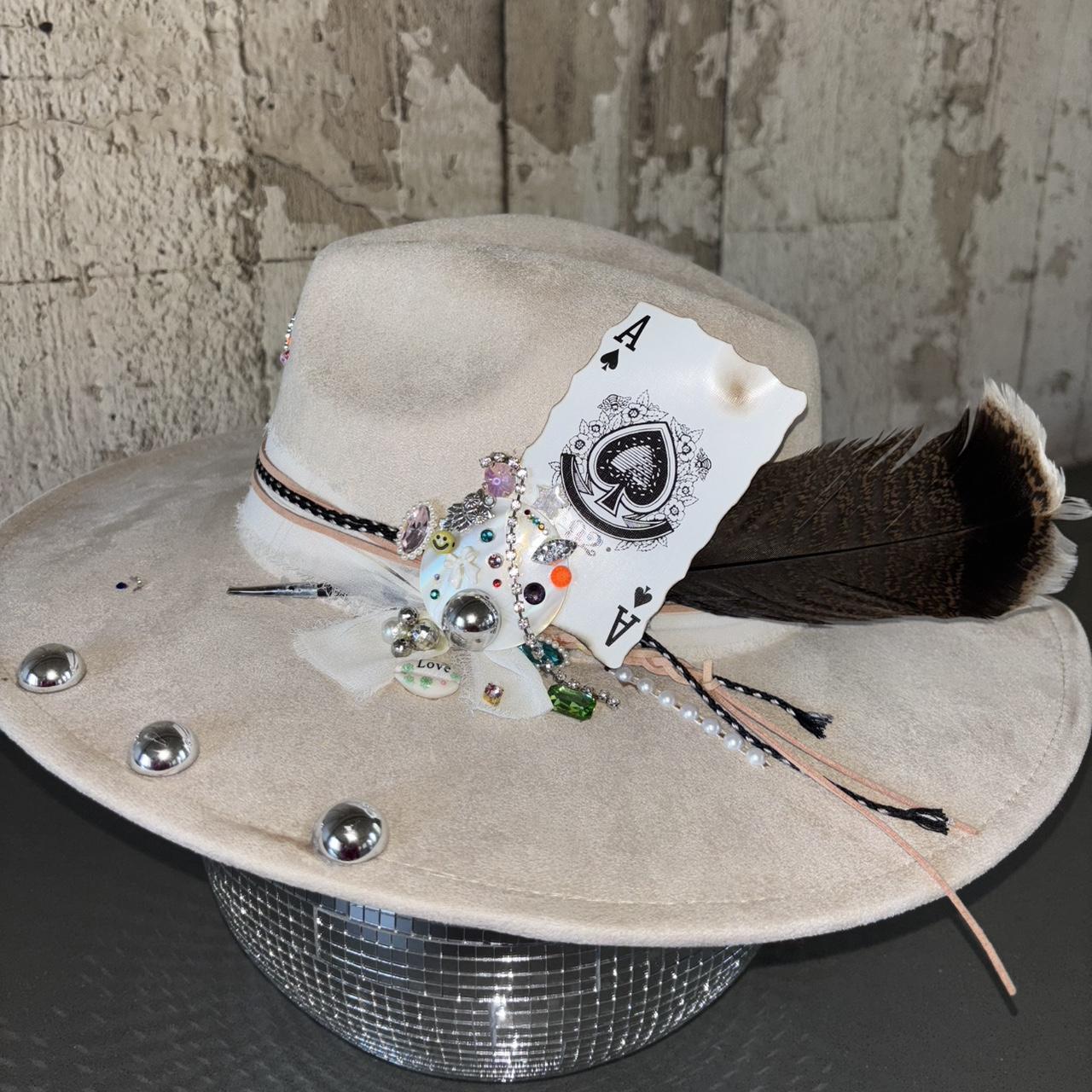 item listed by loubyloud