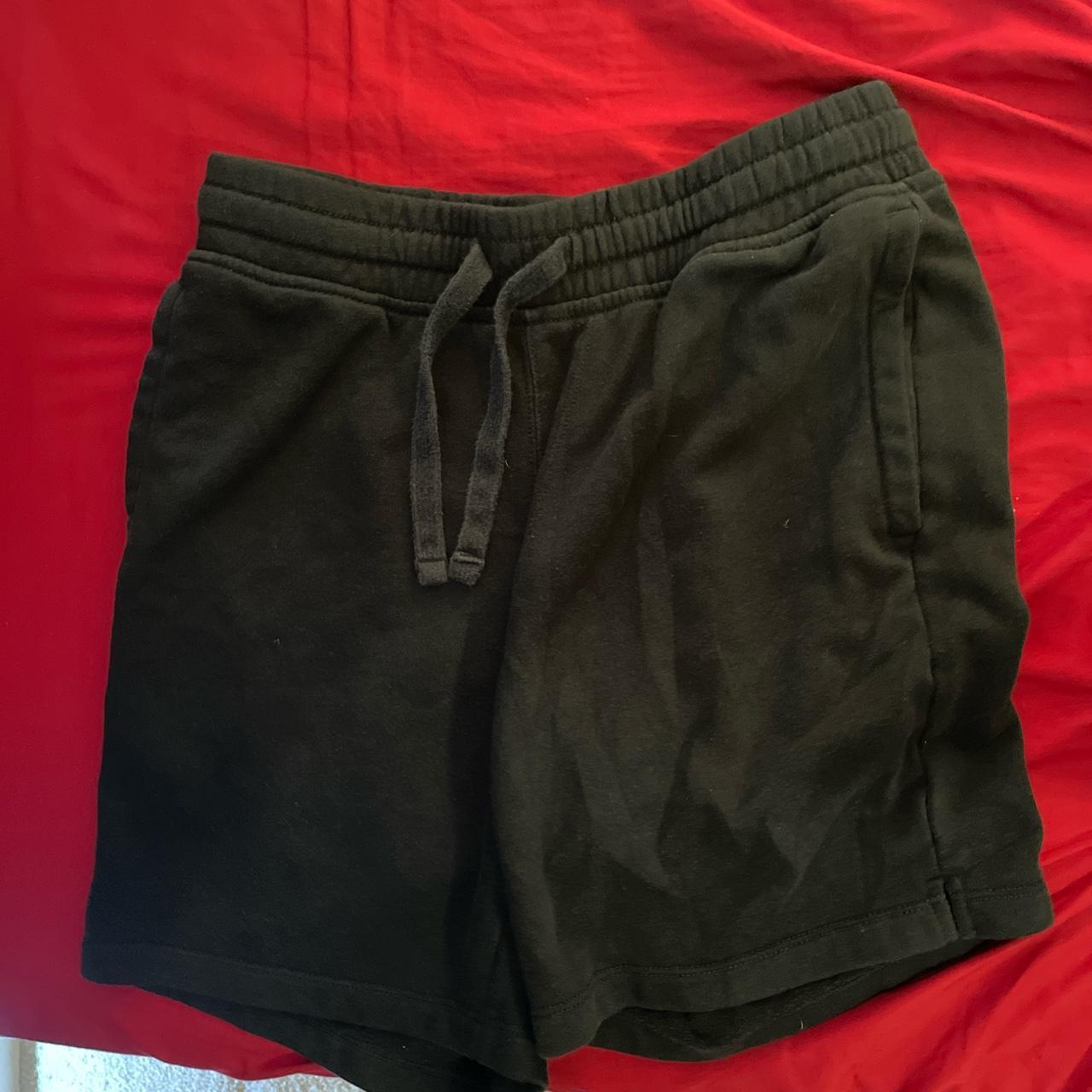 Old Navy Men's Black Shorts Depop