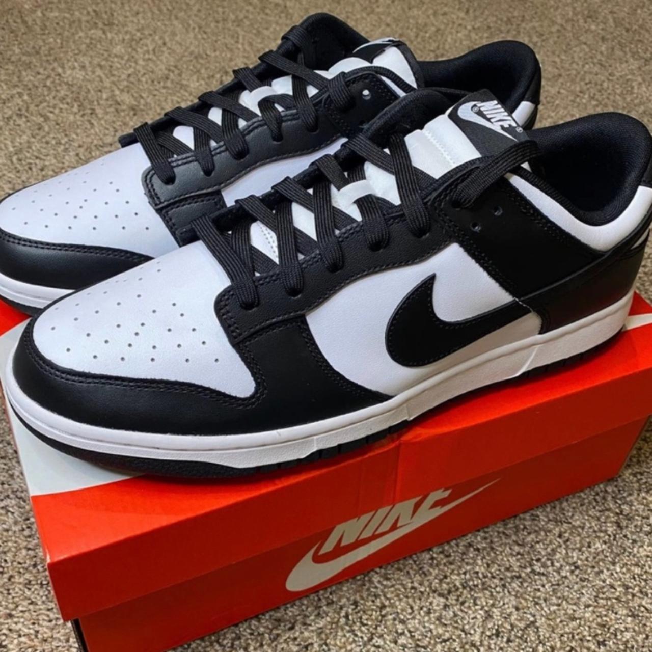 Nike Men's White and Black Trainers | Depop