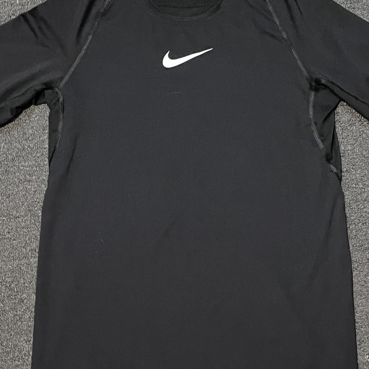 Nike Men's Black T-shirt | Depop