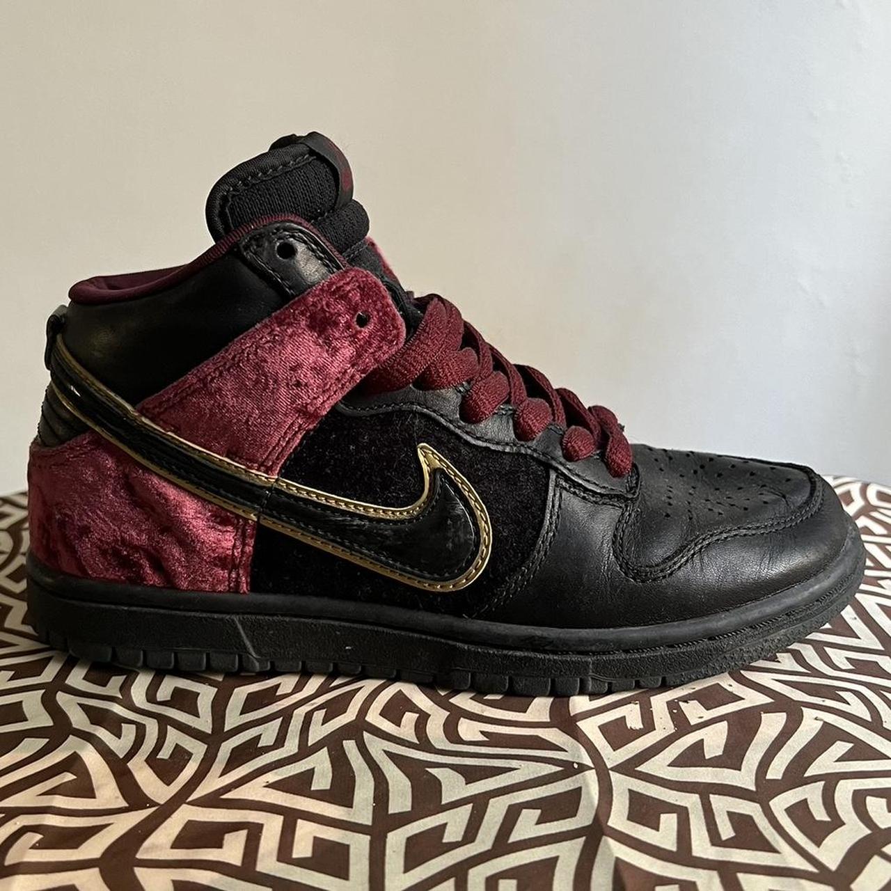 nike sb bloody sunday