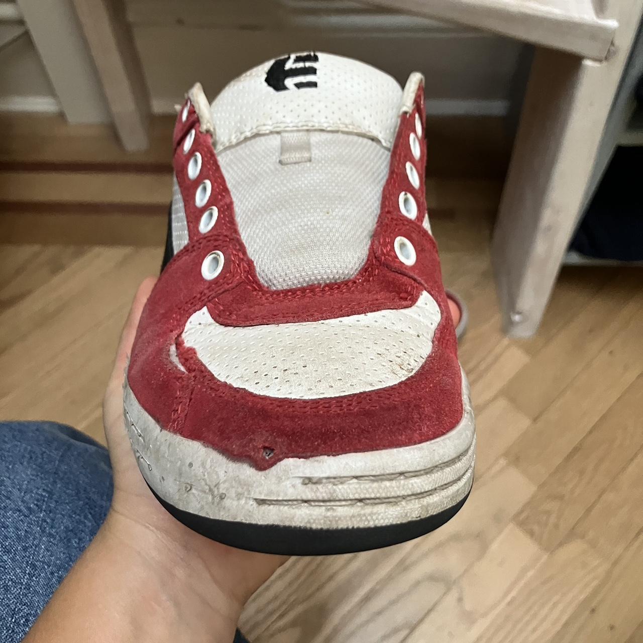 Etnies Men's Red and White Trainers (4)