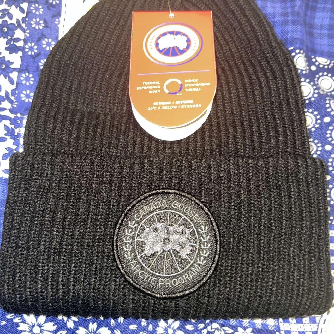 Canada goose black hot sale label hat