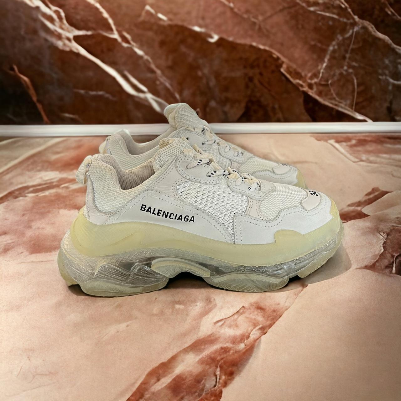 Balenciaga triple s hot sale white 38