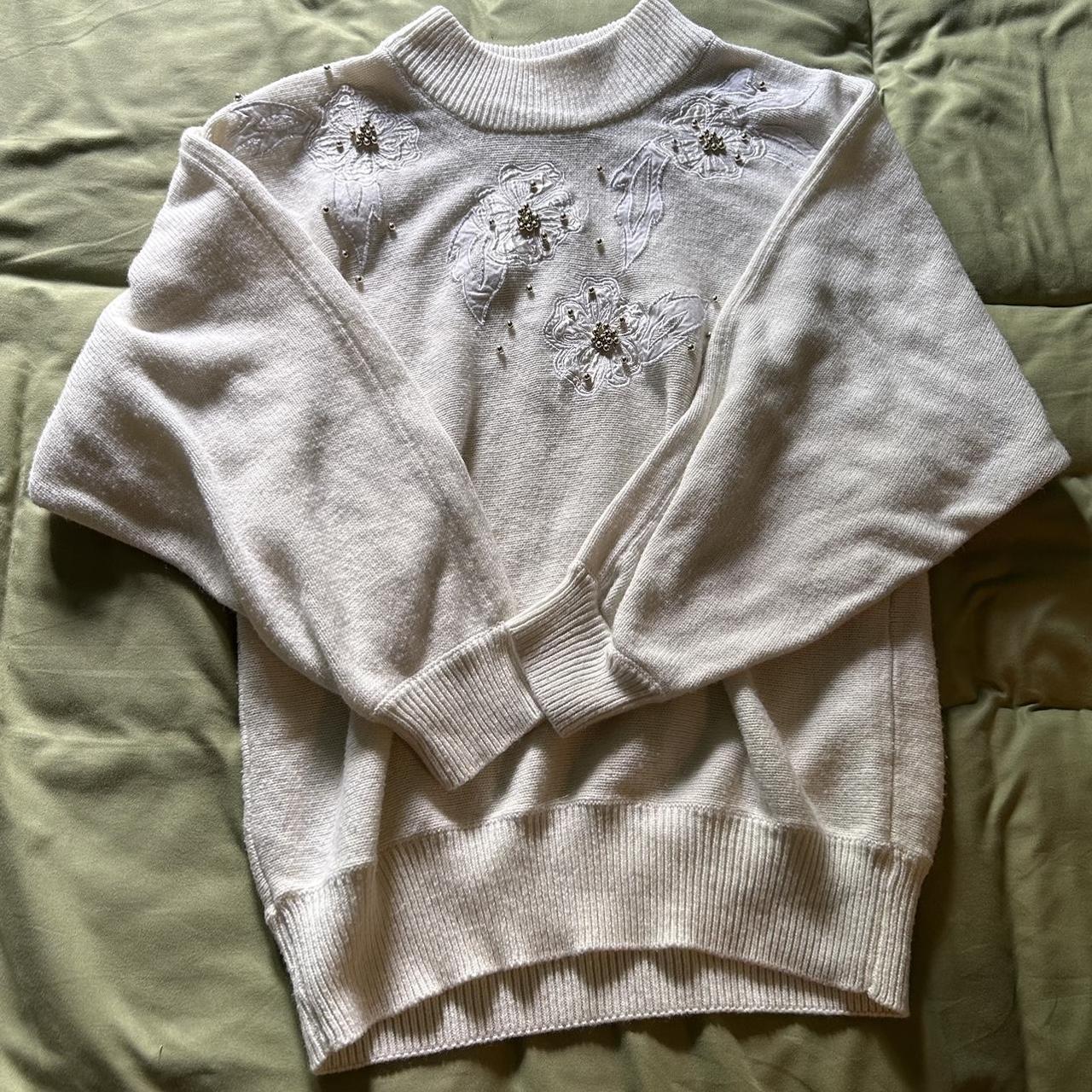 Leslie Fay Women's Gold and Cream Jumper Depop