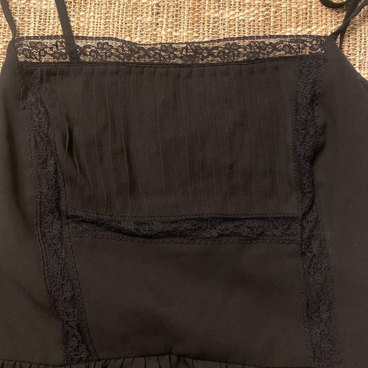 Gianni Bini Women's Black Crop-top | Depop