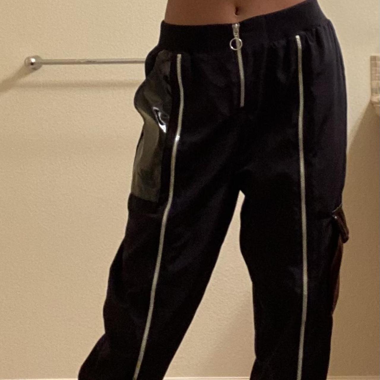 womens cargo pants nike
