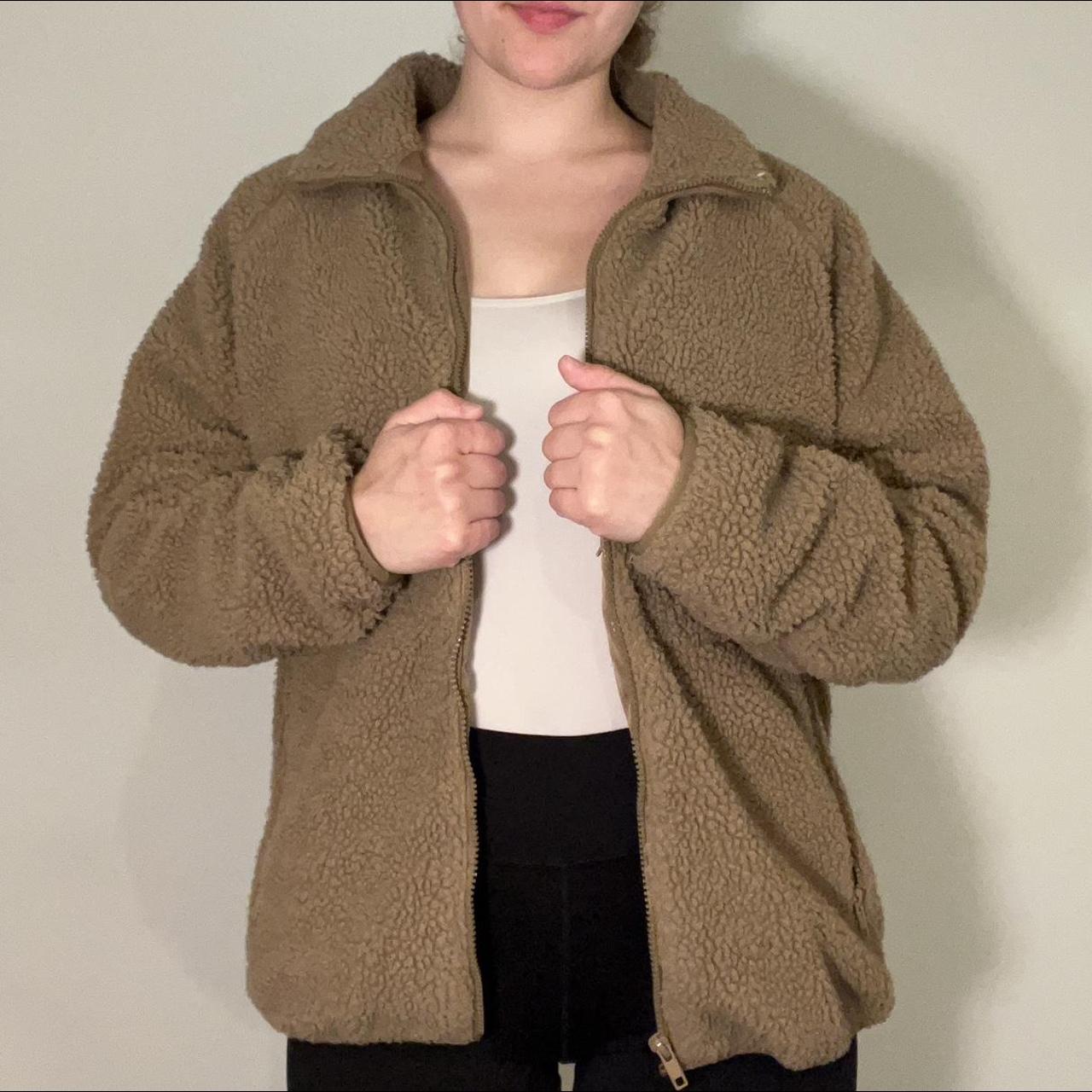 Brandy melville hot sale shearling jacket