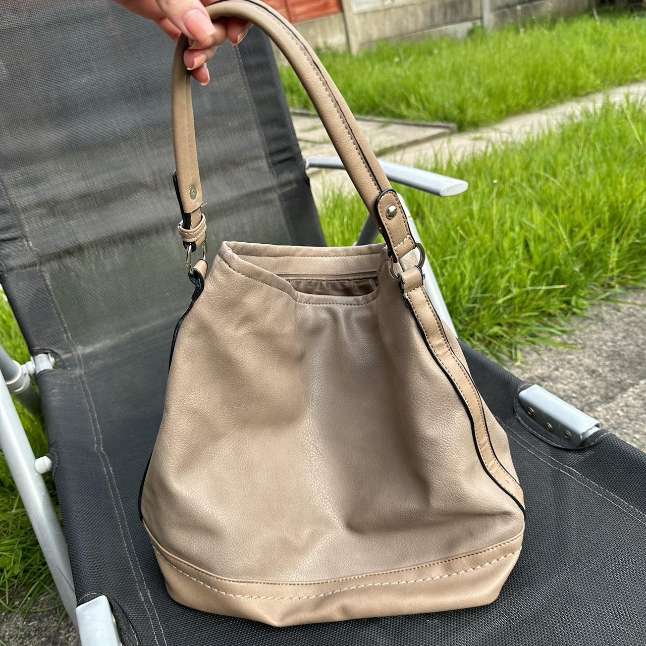 David Jones Paris Bag Handbag Shoulder bag tote... Depop