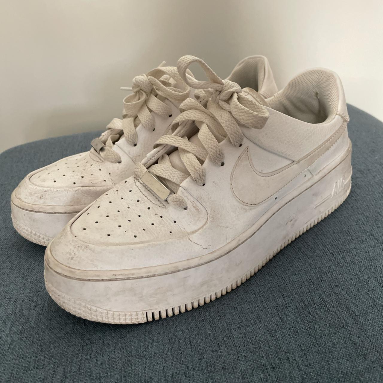 Nike Women's White Trainers | Depop