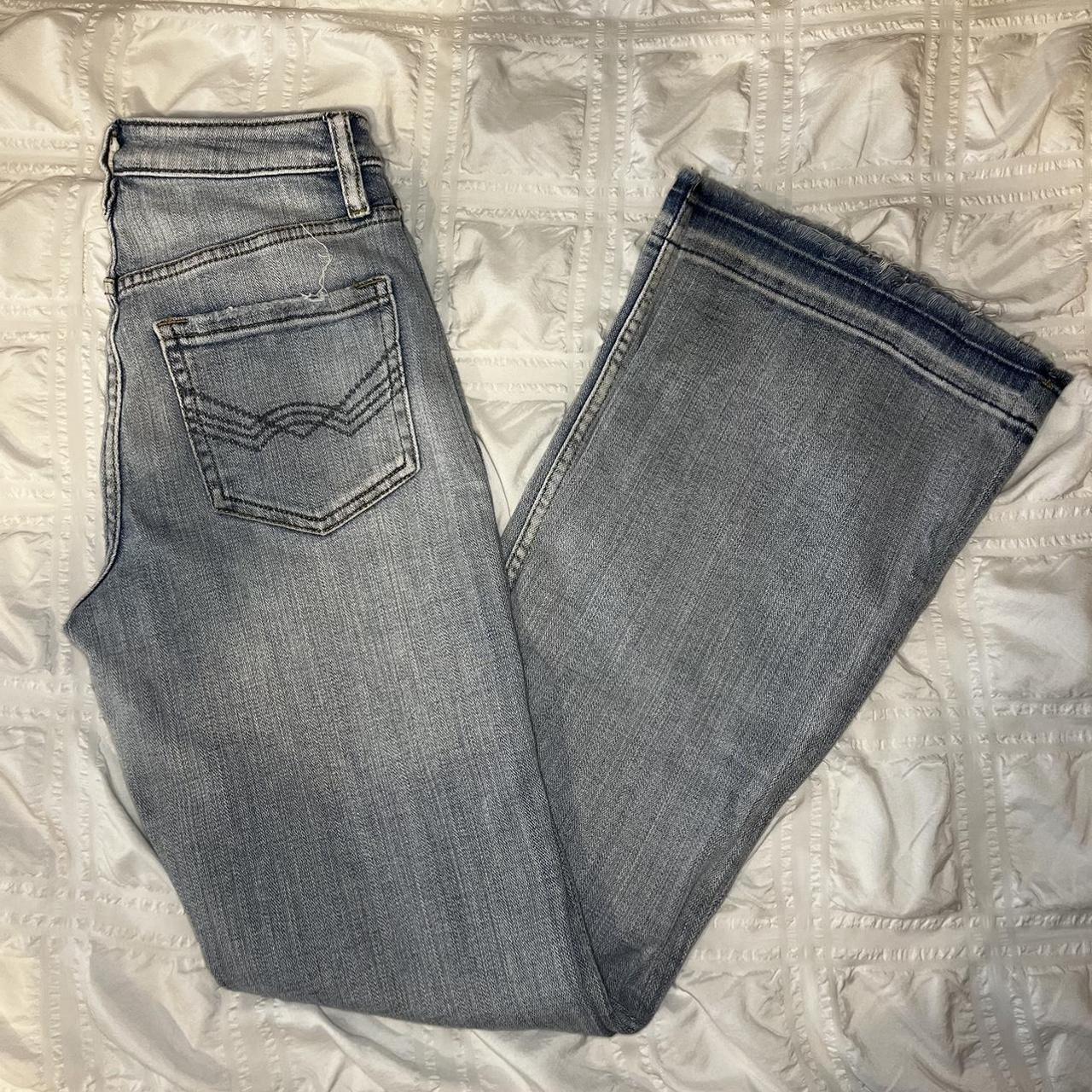 Idyllwind boot cut jeans Light wash 4/32 Fit a... - Depop