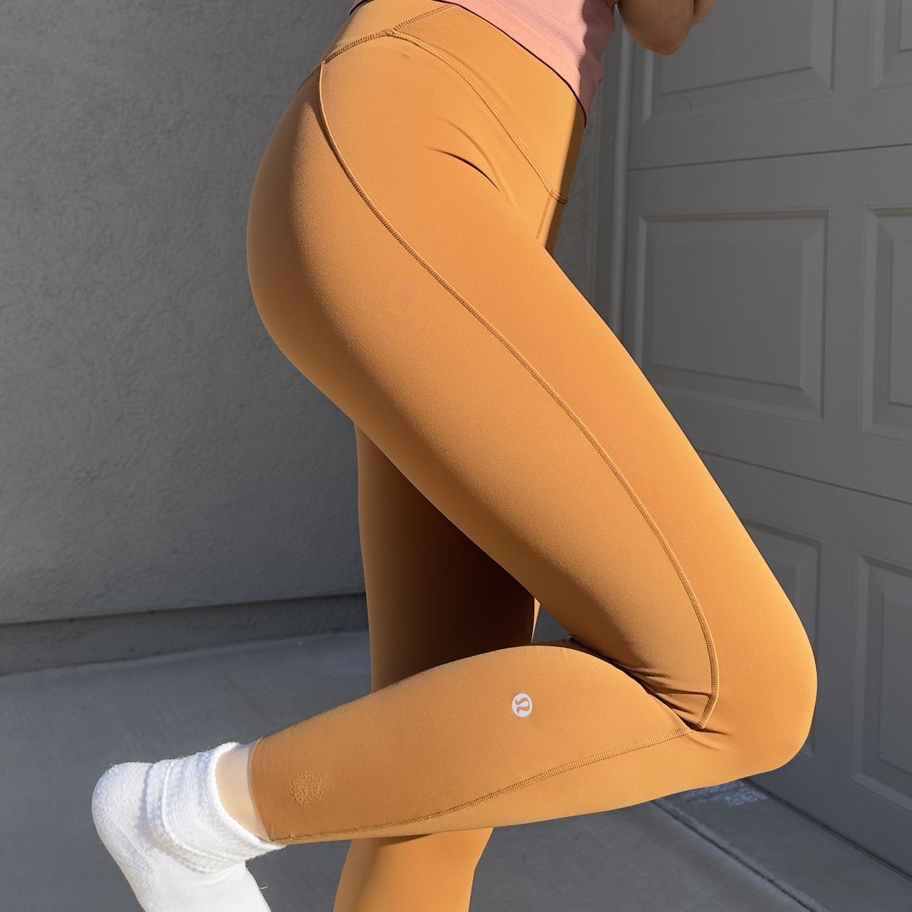 Lululemon low rise leggings Size: 6 Super - Depop