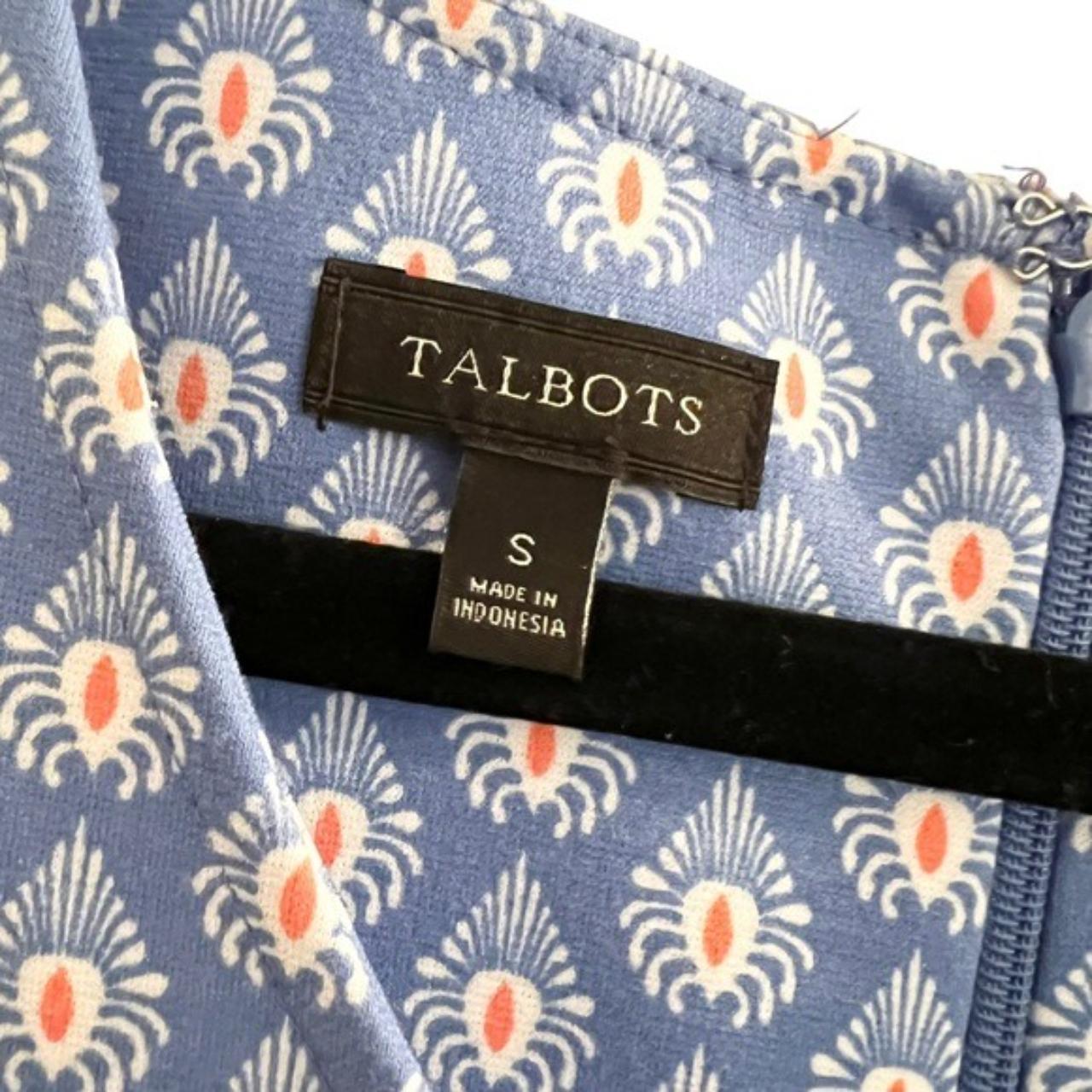 Talbots Small Blue Knot Dress With Print and Back... - Depop