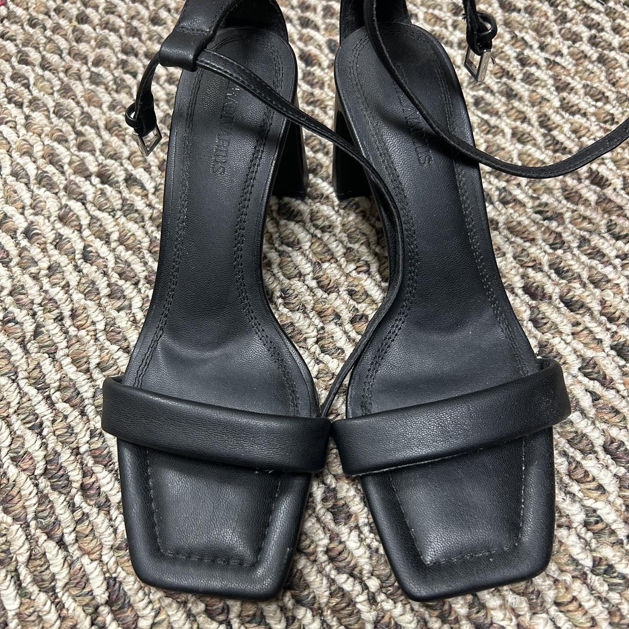 stradivarius black heels