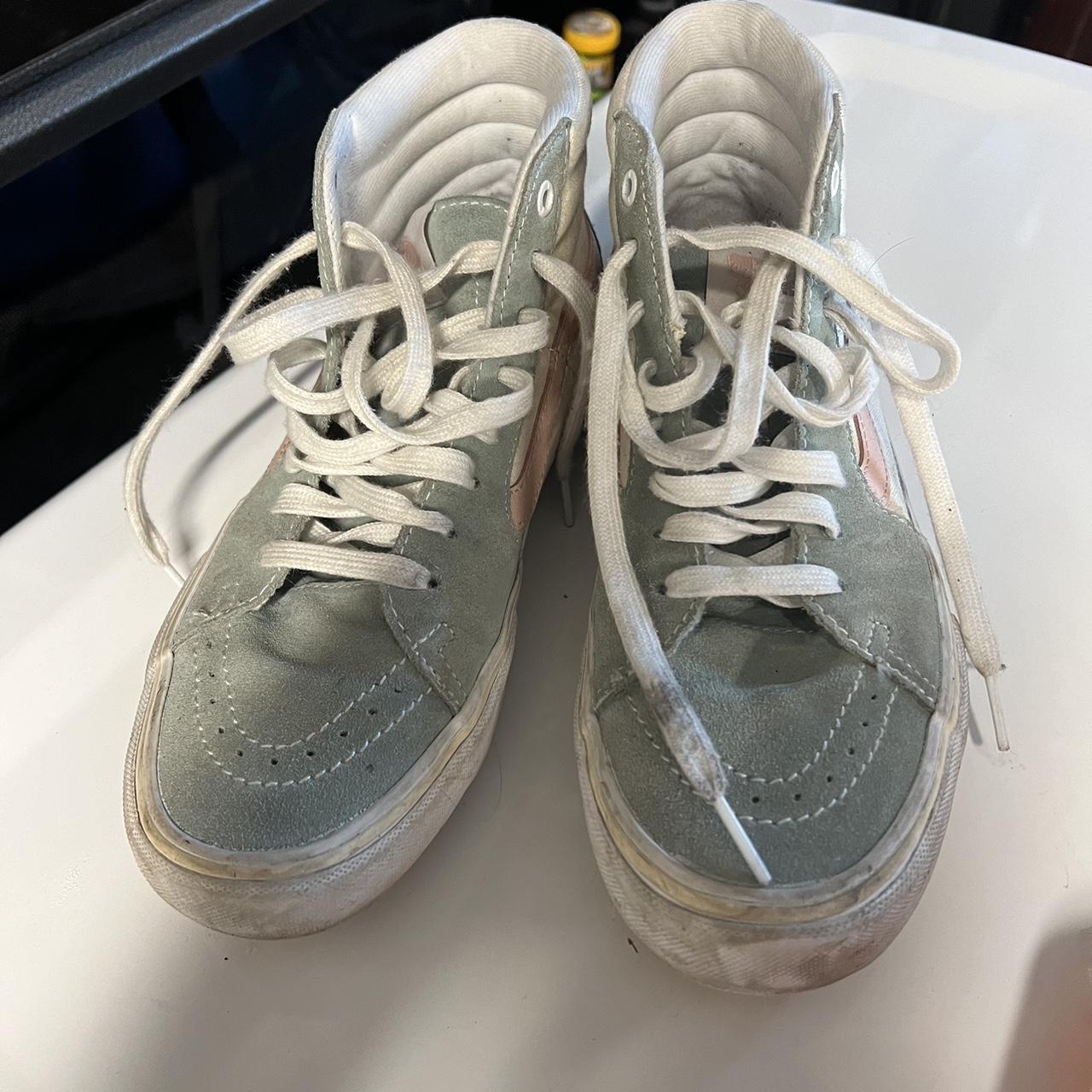 Vans skate shoes, worn but washable, mens