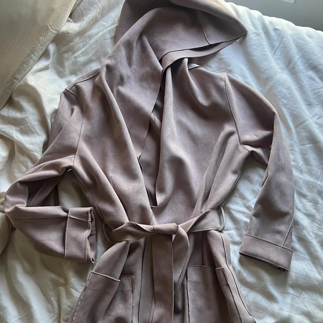 item listed by autontheloose