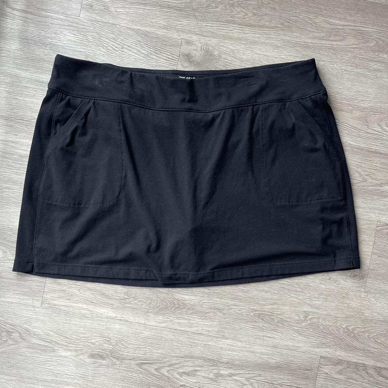 Tek Gear Women's Black Skirt | Depop