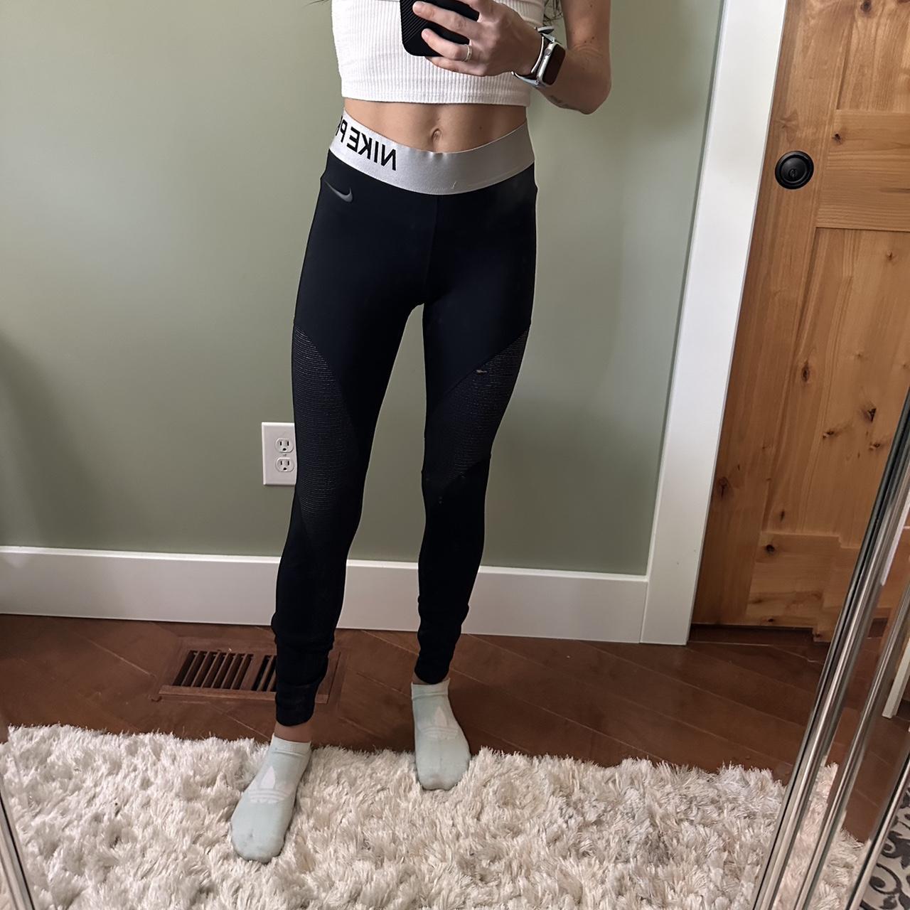 Nike Dri-fit leggings in Black