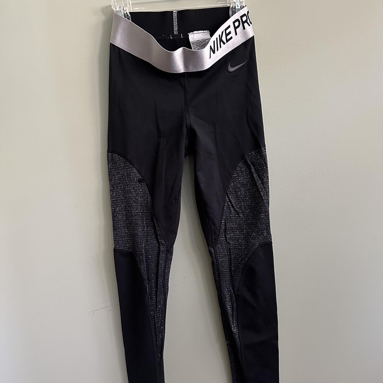 Nike Dry Fit leggings! These keep you so warm, I - Depop