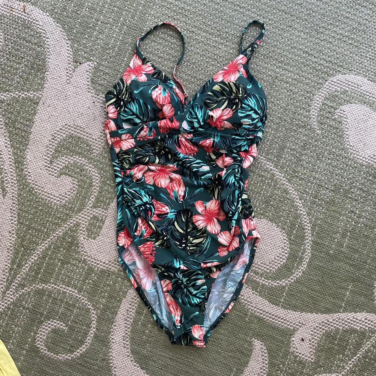 Merona Women's Multi Swimsuit-one-piece | Depop