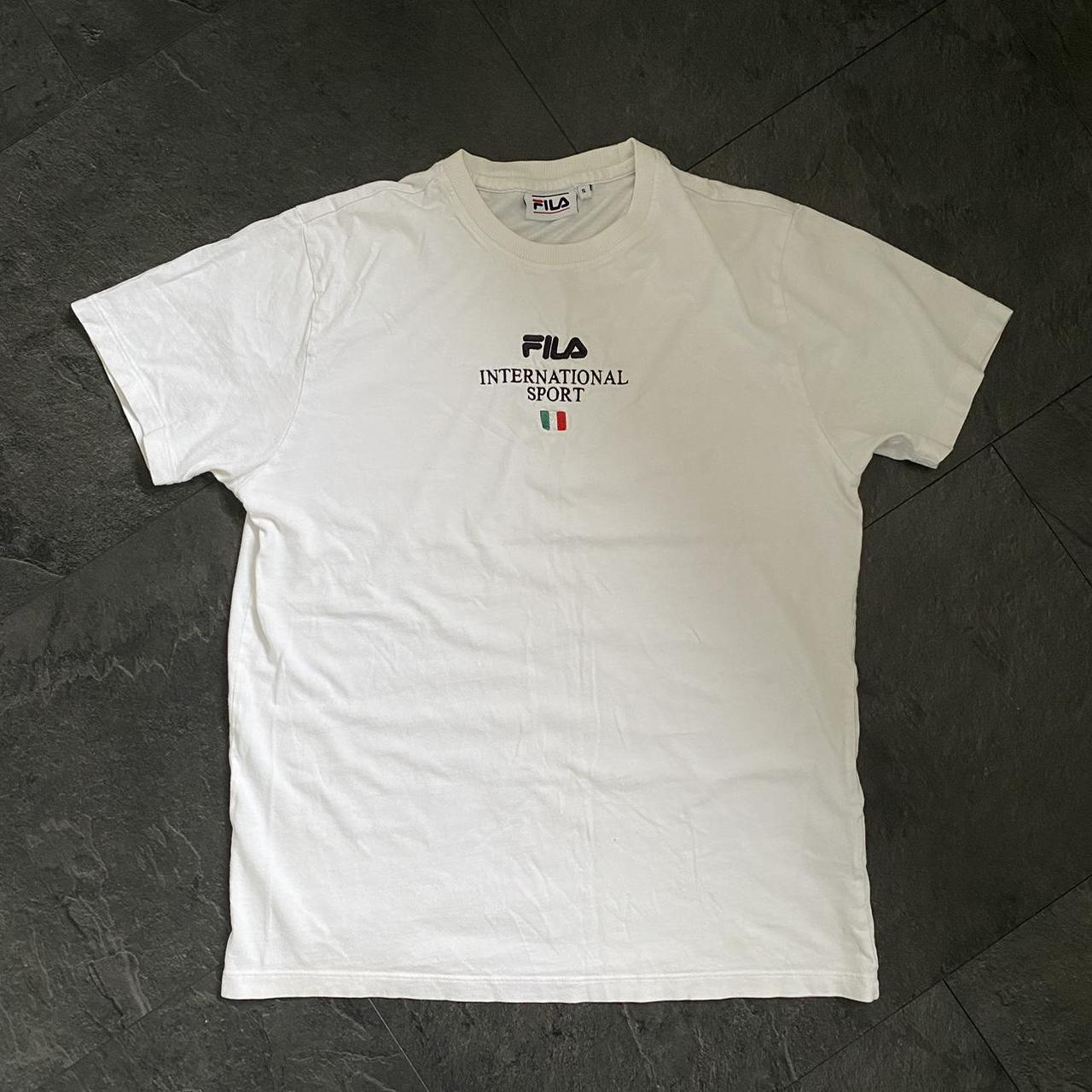 Fila Central Logo Tee in White Size Small True