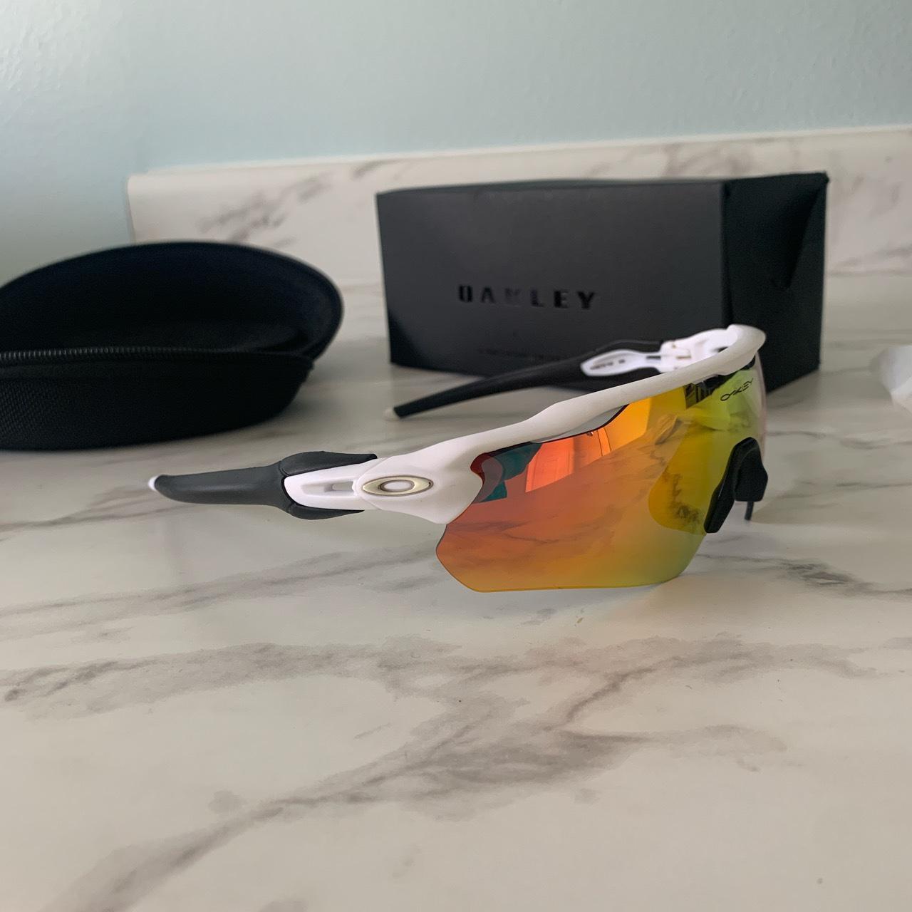 Oakley Radar EV Sunglasses White/Black, 3 Different