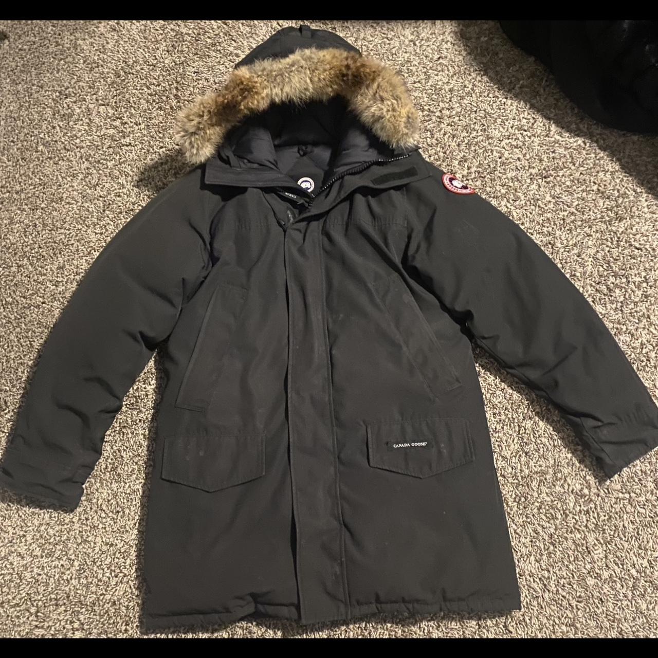 Canada Goose Men's Black Jacket | Depop