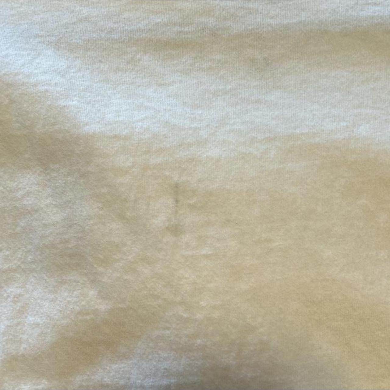 Girl skateboards x hello kitty tee Depop